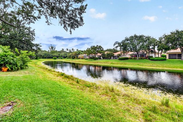 2774 Livingston Lane, West Palm Beach, FL 33411