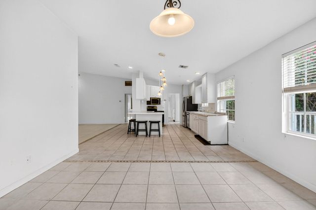 2774 Livingston Lane, West Palm Beach, FL 33411
