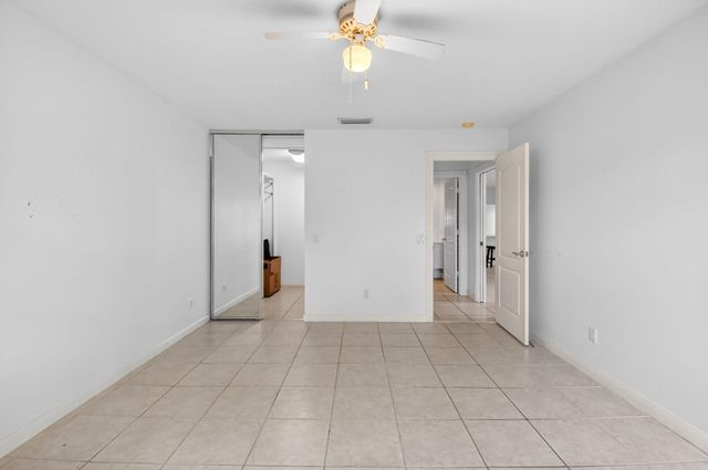 2774 Livingston Lane, West Palm Beach, FL 33411