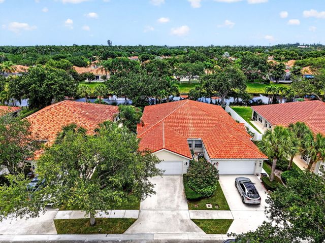 2774 Livingston Lane, West Palm Beach, FL 33411