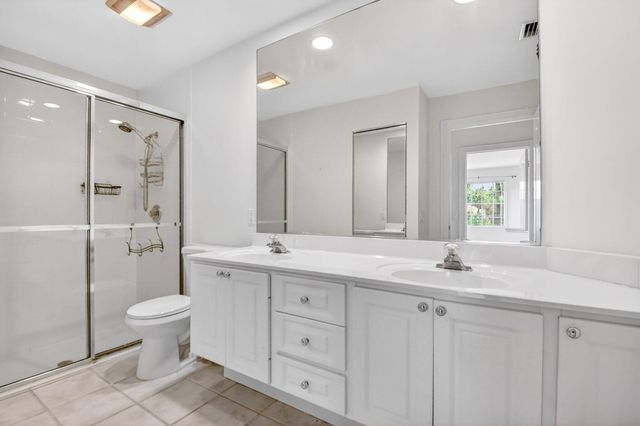 2774 Livingston Lane, West Palm Beach, FL 33411