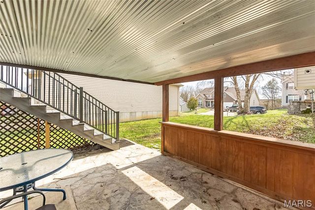 2235 Silver Lake Estates Drive, Pacific, MO 63069