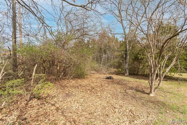 2235 Silver Lake Estates Drive, Pacific, MO 63069