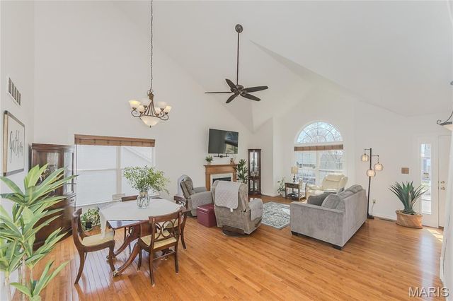 2235 Silver Lake Estates Drive, Pacific, MO 63069