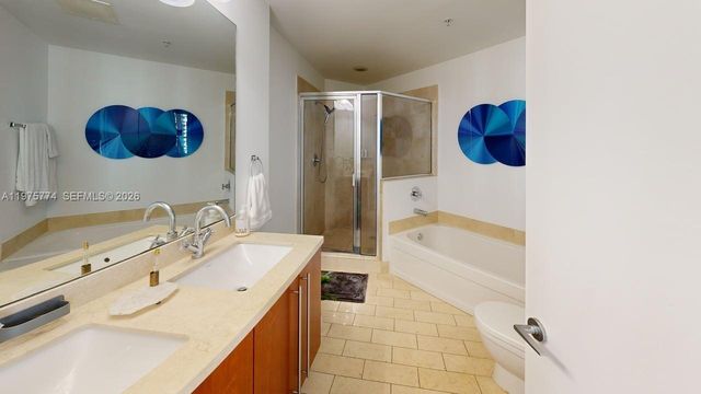 79 SW 12th St 2206-S, Miami, FL 33130