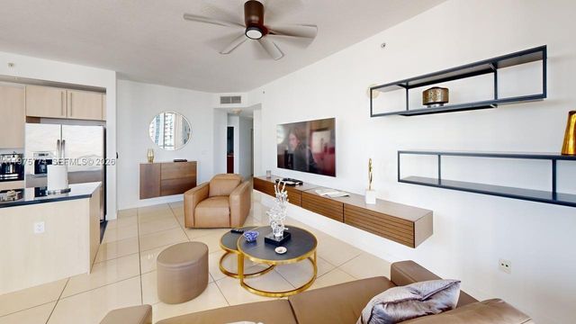 79 SW 12th St 2206-S, Miami, FL 33130