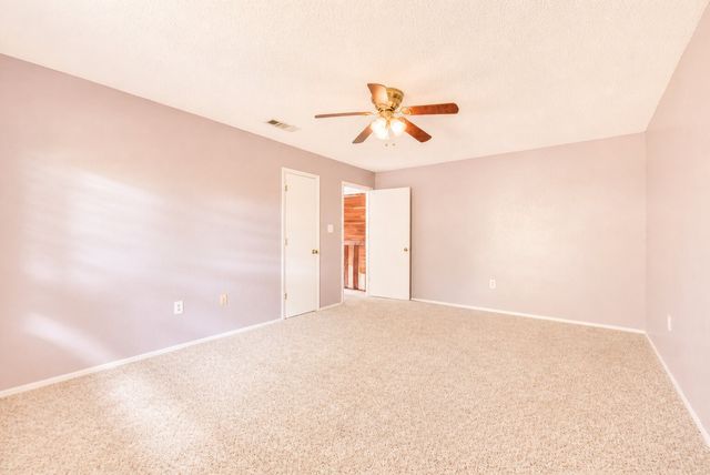 7425 US 287 Highway, Arlington, TX 76001