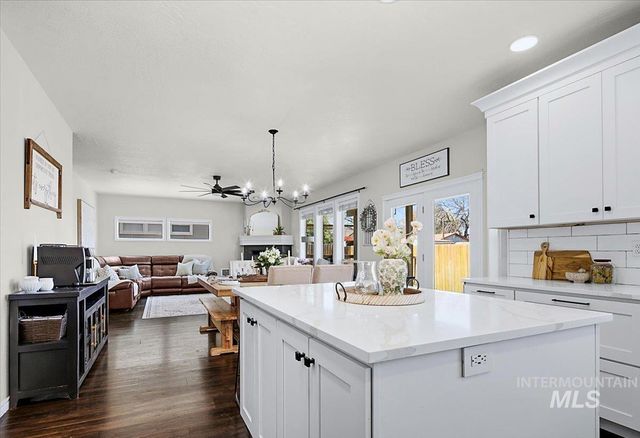 406 Triumph Drive, Middleton, ID 83644