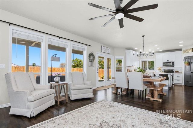 406 Triumph Drive, Middleton, ID 83644
