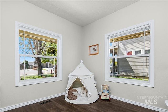 406 Triumph Drive, Middleton, ID 83644