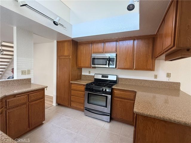 1782 Del Prado, Pomona, CA 91768