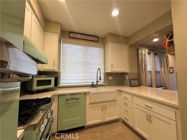 190 Via Vicini, Rancho Santa Margarita, CA 92688