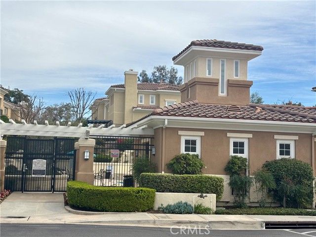 190 Via Vicini, Rancho Santa Margarita, CA 92688