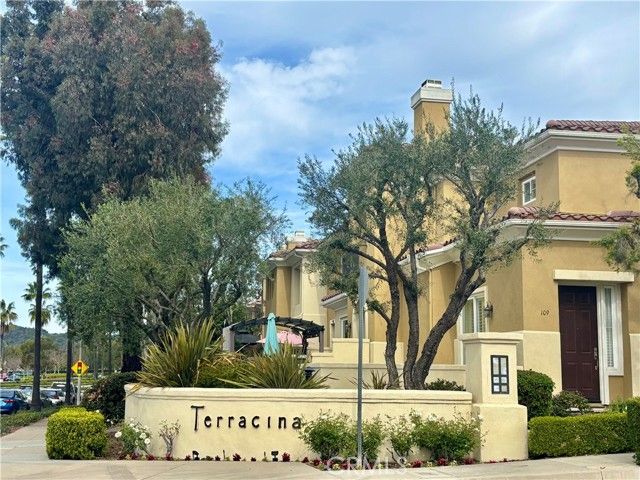 190 Via Vicini, Rancho Santa Margarita, CA 92688