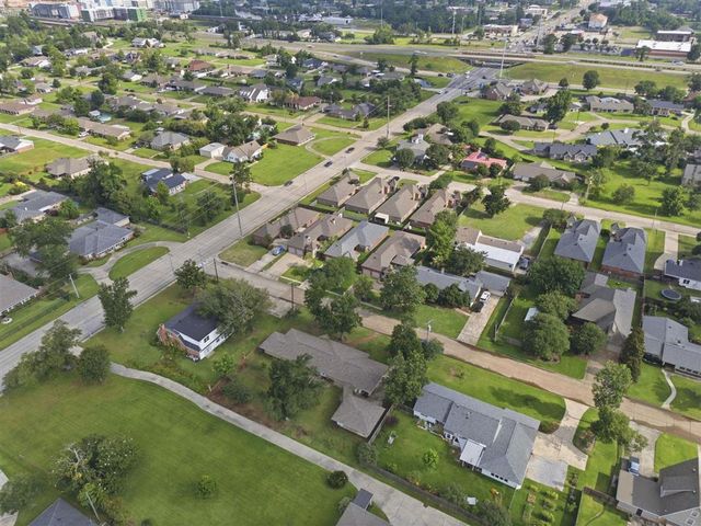 727 Julius Street, Lake Charles, LA 70605