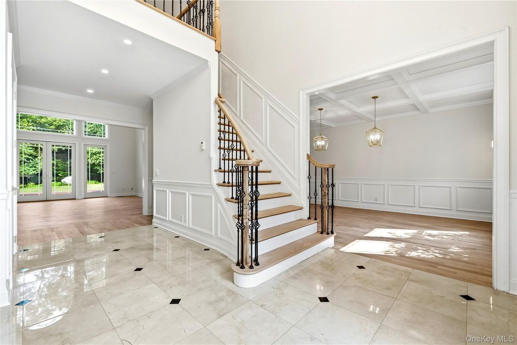 126 Old Field Road, East Setauket, NY 11733 — photo 4