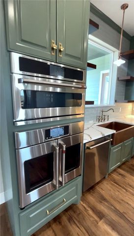 1511 Cape Velero Dr, Rockport, TX 78382