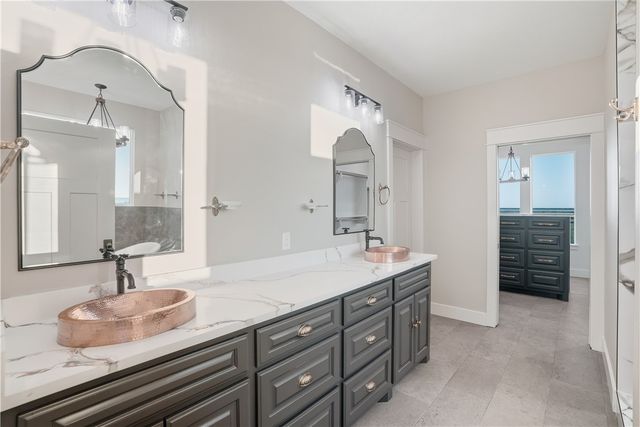 1511 Cape Velero Dr, Rockport, TX 78382