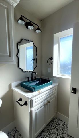 1511 Cape Velero Dr, Rockport, TX 78382