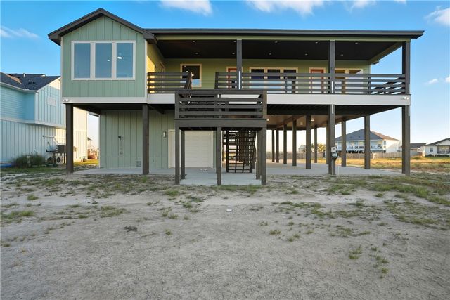 1511 Cape Velero Dr, Rockport, TX 78382