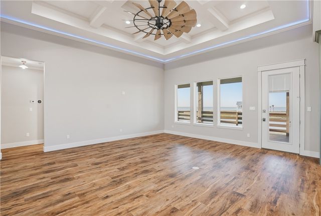 1511 Cape Velero Dr, Rockport, TX 78382