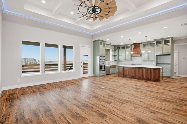 1511 Cape Velero Dr, Rockport, TX 78382