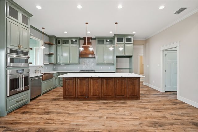 1511 Cape Velero Dr, Rockport, TX 78382