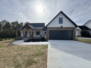130 Shiloh Ln, Smithville, TN 37166