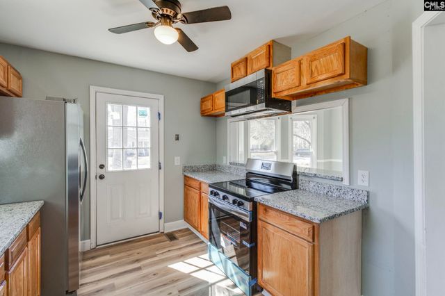 201 Pear Tree Circle, Hopkins, SC 29061