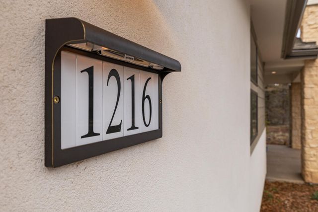 1216 Vine Maple Drive, Klamath Falls, OR 97601