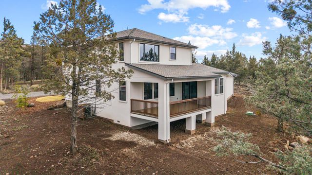 1216 Vine Maple Drive, Klamath Falls, OR 97601