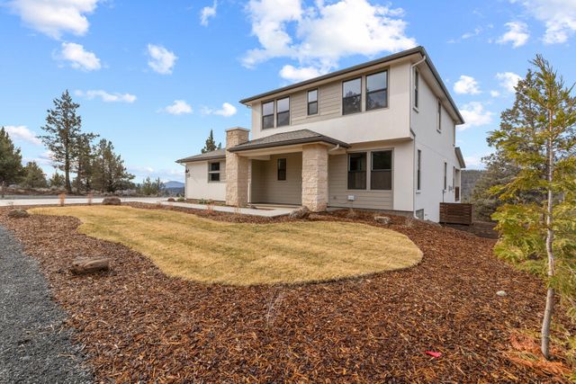 1216 Vine Maple Drive, Klamath Falls, OR 97601