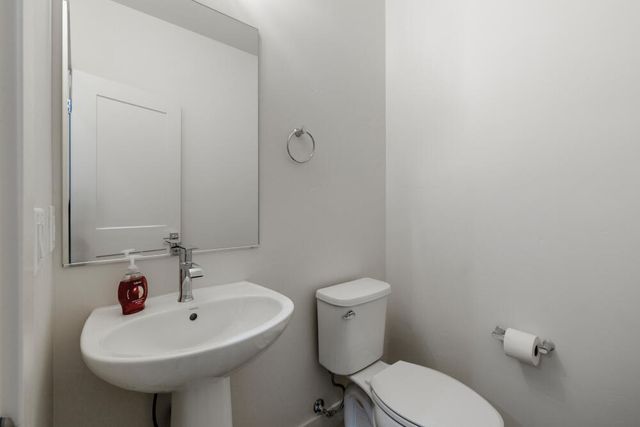 1216 Vine Maple Drive, Klamath Falls, OR 97601