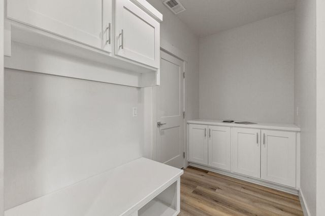 1216 Vine Maple Drive, Klamath Falls, OR 97601