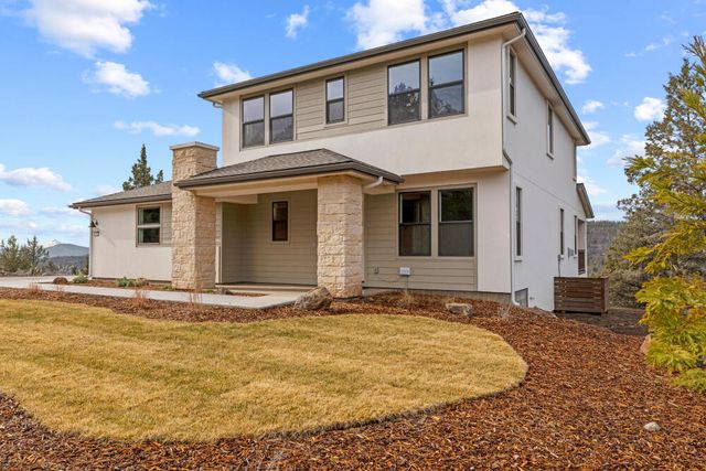 1216 Vine Maple Drive, Klamath Falls, OR 97601