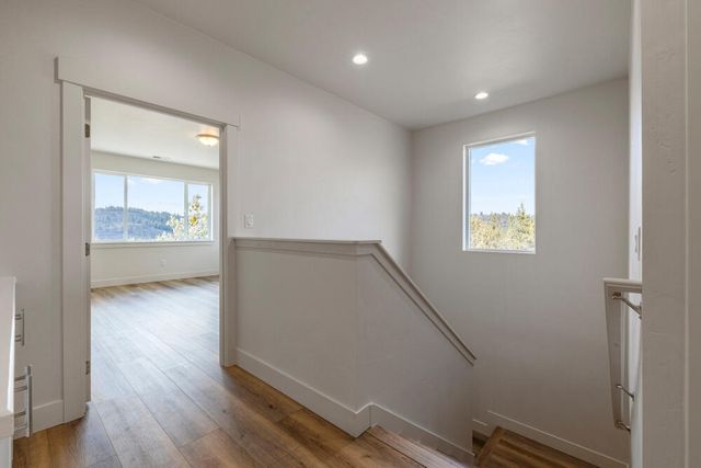 1216 Vine Maple Drive, Klamath Falls, OR 97601