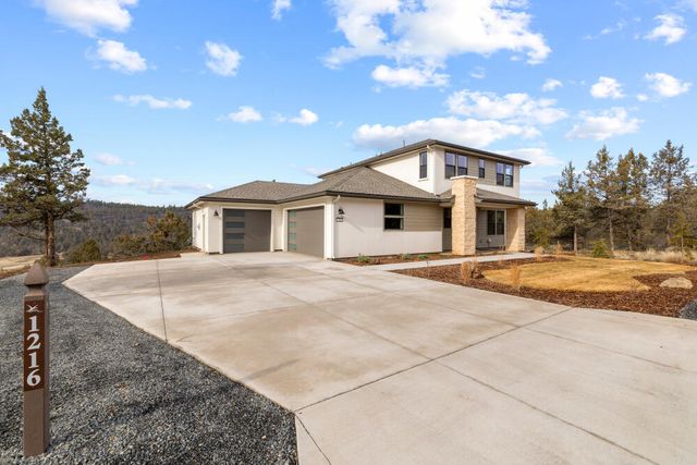 1216 Vine Maple Drive, Klamath Falls, OR 97601