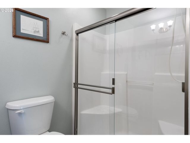 1155 12TH Ct Se, Bandon, OR 97411