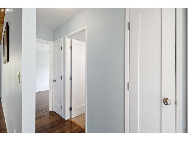 1155 12TH Ct Se, Bandon, OR 97411