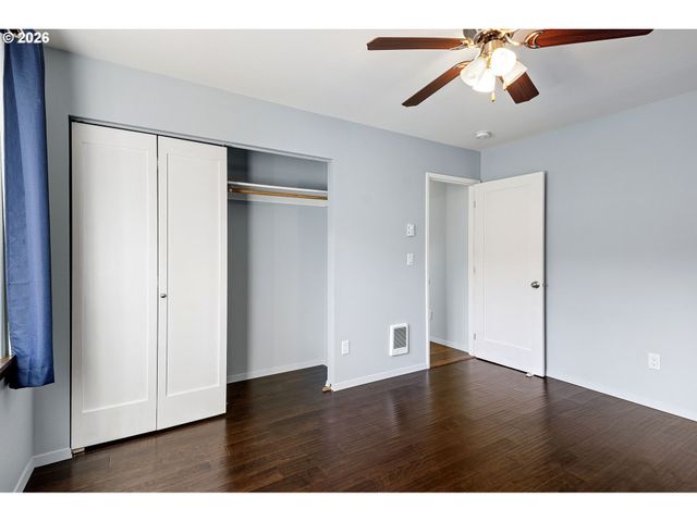 1155 12TH Ct Se, Bandon, OR 97411