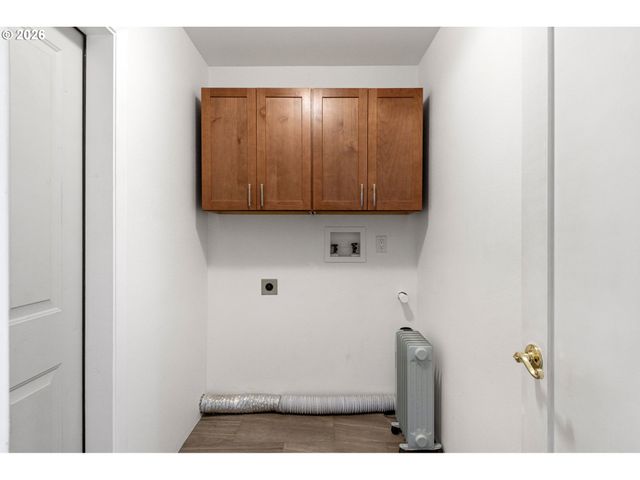 1155 12TH Ct Se, Bandon, OR 97411