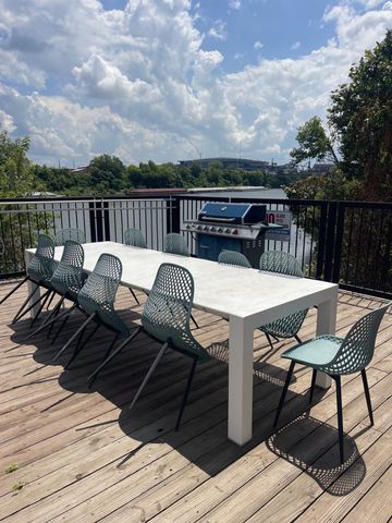 1004 1st Ave, N, Nashville, TN 37201