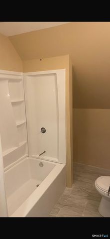 142 Chestnut Avenue, Waterbury, CT 06710