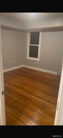 142 Chestnut Avenue, Waterbury, CT 06710