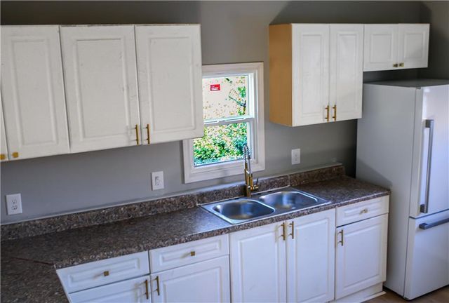 1195 Lawton Drive, Macon, GA 31201