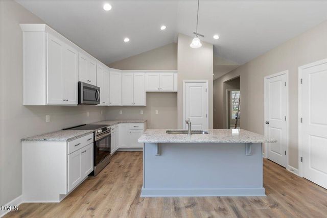 271 Mcneil Circle, Dunn, NC 28334