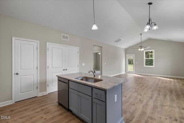 271 Mcneil Circle, Dunn, NC 28334