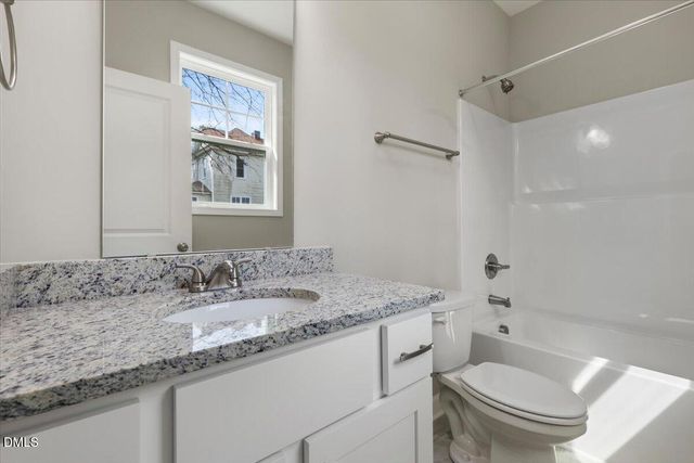 271 Mcneil Circle, Dunn, NC 28334