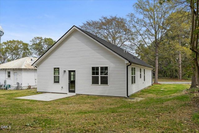 271 Mcneil Circle, Dunn, NC 28334