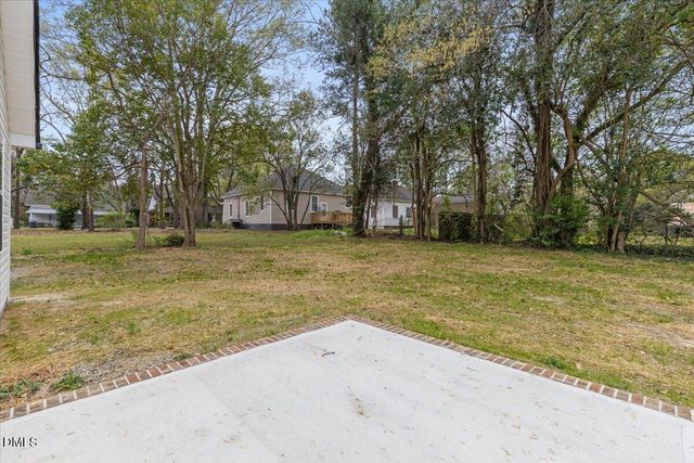 271 Mcneil Circle, Dunn, NC 28334